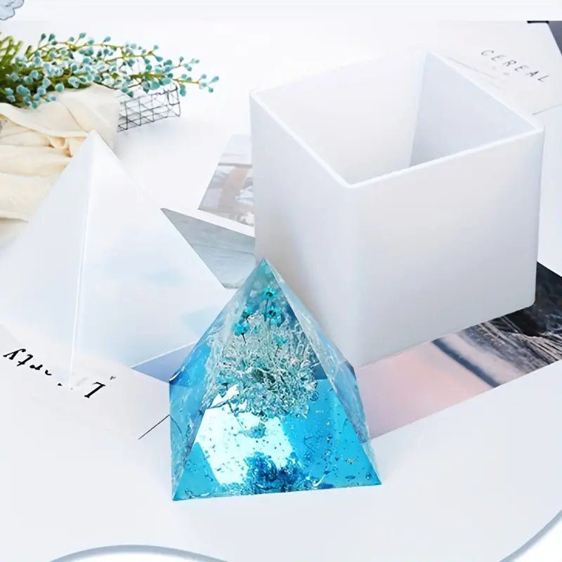 Silicone Mould - 1 x Extra Large Pyramid with Casing 16cm x 16cm x 15cm