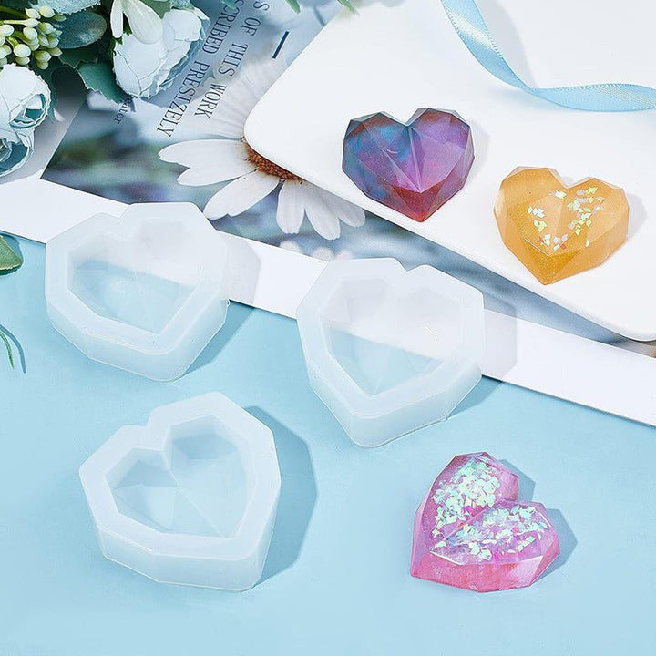 Silicone Mould - 1 x Small Dimensional Heart Keyring Pocket Hug Mould 5.3cm x 5.7cm x 1.5cm