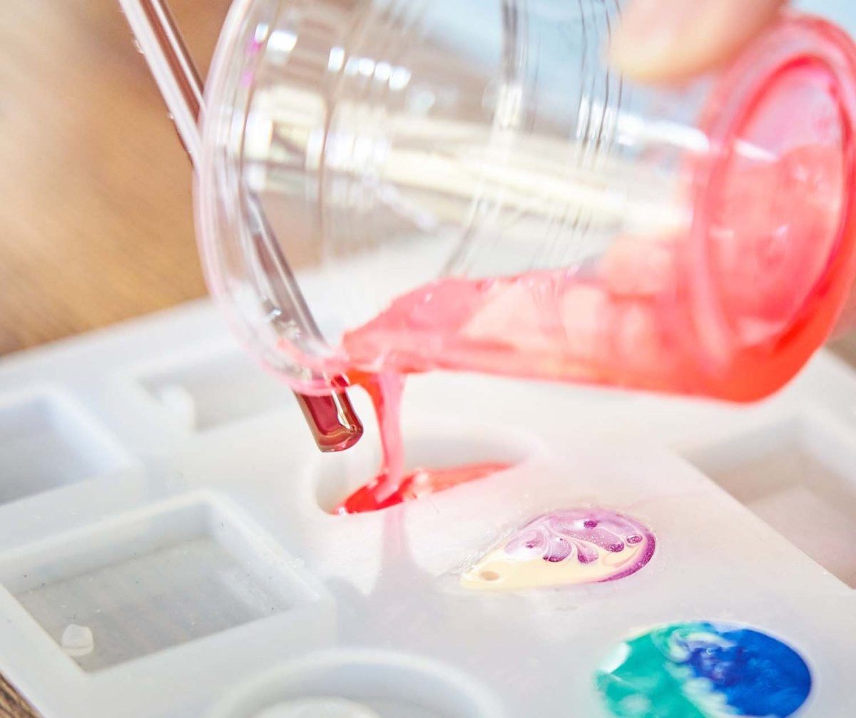 Solid Cast 606 | Resin Jewellery 3:1 - 1kg Kit – Solid Solutions